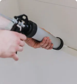 Erneuerung einer Silikonfuge mit der Kartuschenpistole